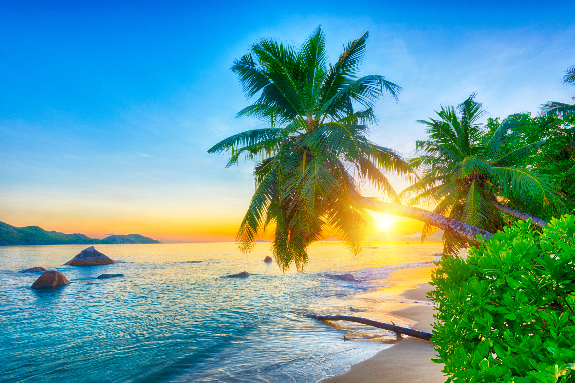 Maldives, Thailand & Seychelles Cruise Incl City & Beach Stays